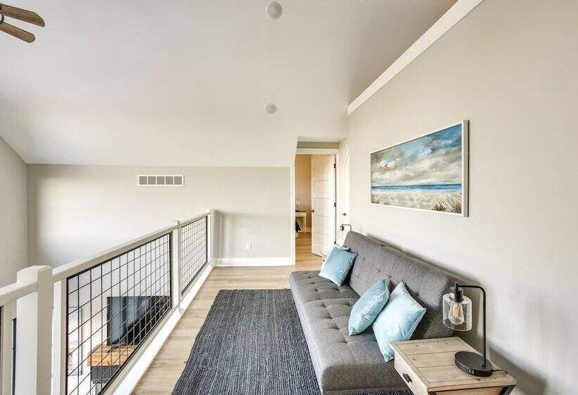 Suttons Bay Home W/ Fire Pit & Lake Views!