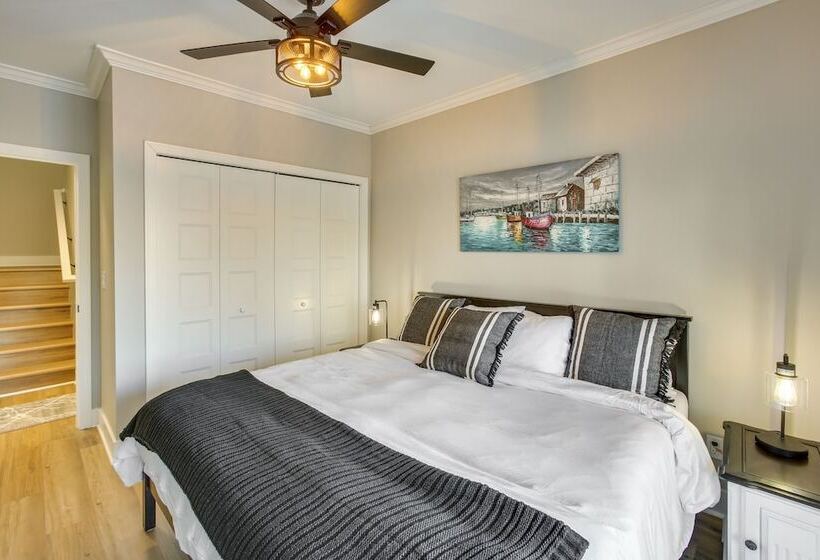 Suttons Bay Home W/ Fire Pit & Lake Views!