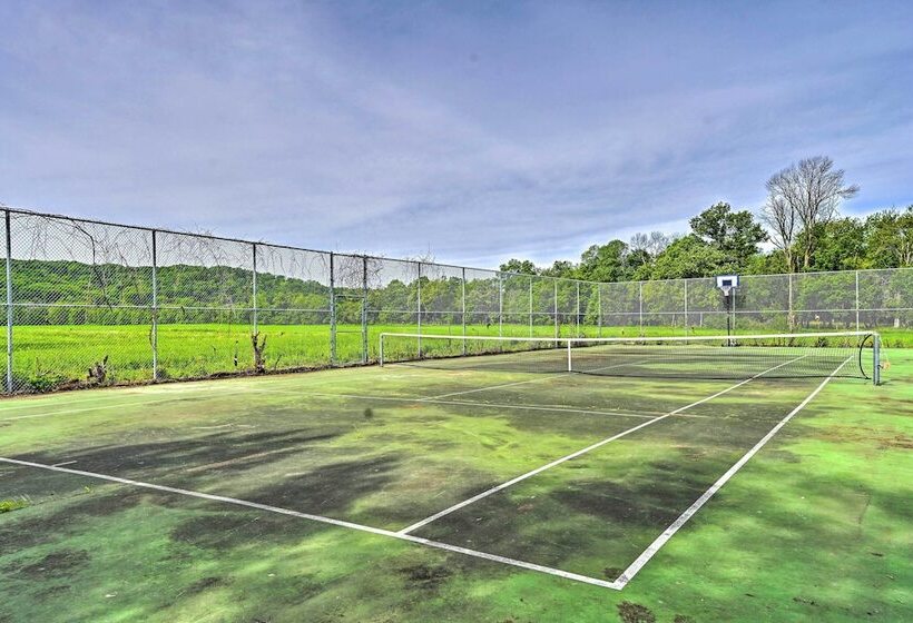 Stunning Wisconsin Retreat On Active Farm!