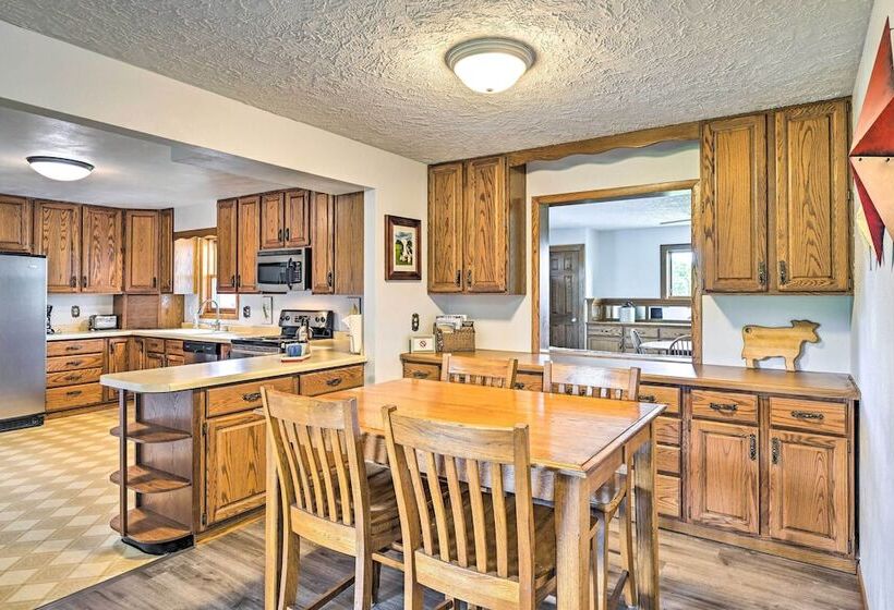 Stunning Wisconsin Retreat On Active Farm!