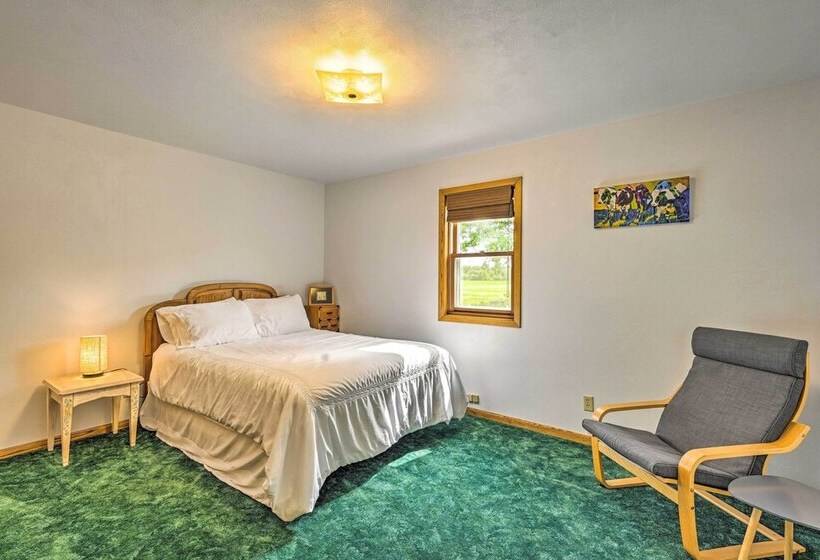 Stunning Wisconsin Retreat On Active Farm!