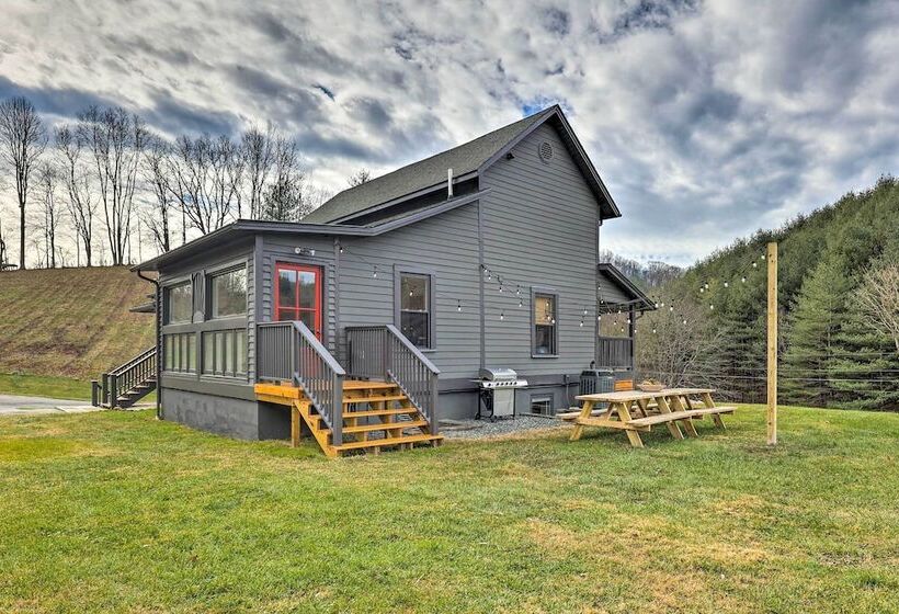 Stylish Vilas Hideaway: Hike, Ski & Explore!