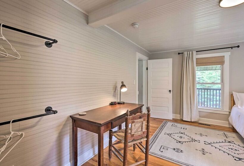 Stylish Vilas Hideaway: Hike, Ski & Explore!