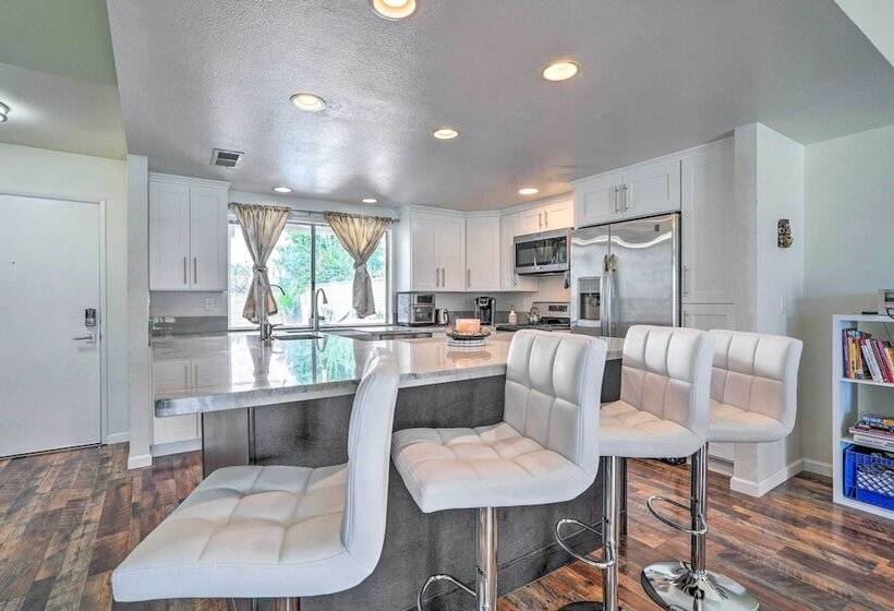 Sun Dappled Palm Desert Retreat W/ Pool & Spa