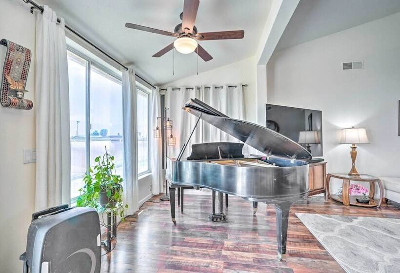 Sun Dappled Palm Desert Retreat W/ Pool & Spa