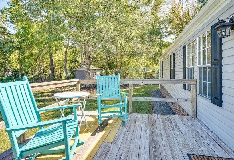 Supply Cottage W/ Deck < 2 Mi To The Beach!