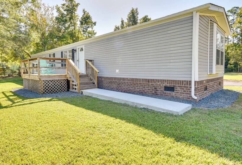 Supply Cottage W/ Deck < 2 Mi To The Beach!