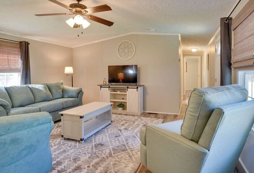 Supply Cottage W/ Deck < 2 Mi To The Beach!