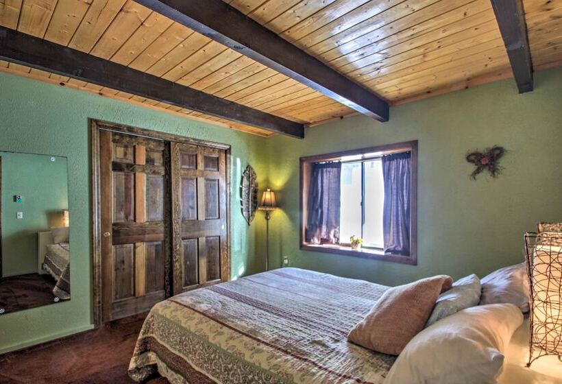 Swiss Style Chalet W/ Fireplace Near Story Land!