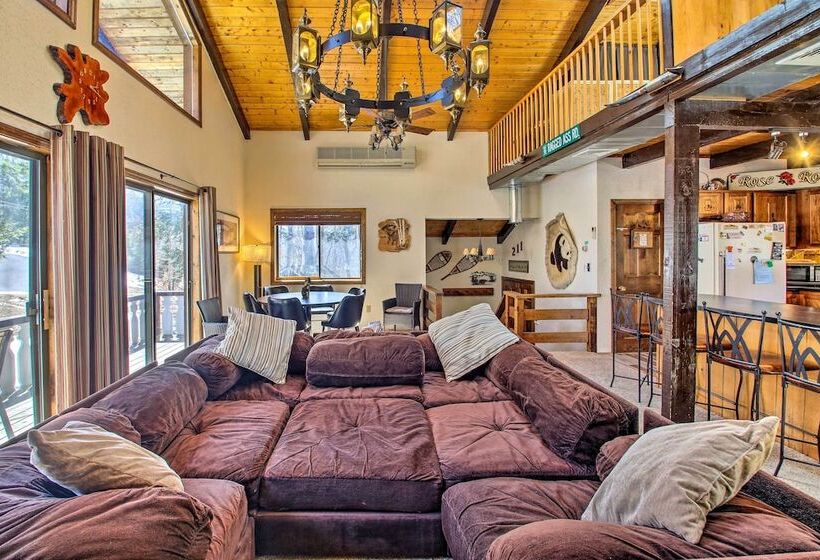 Swiss Style Chalet W/ Fireplace Near Story Land!