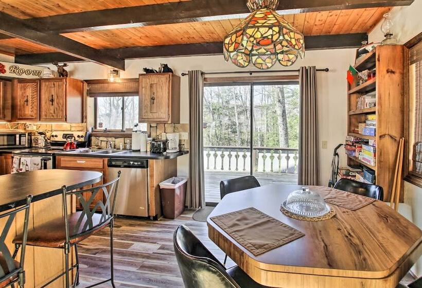 Swiss Style Chalet W/ Fireplace Near Story Land!