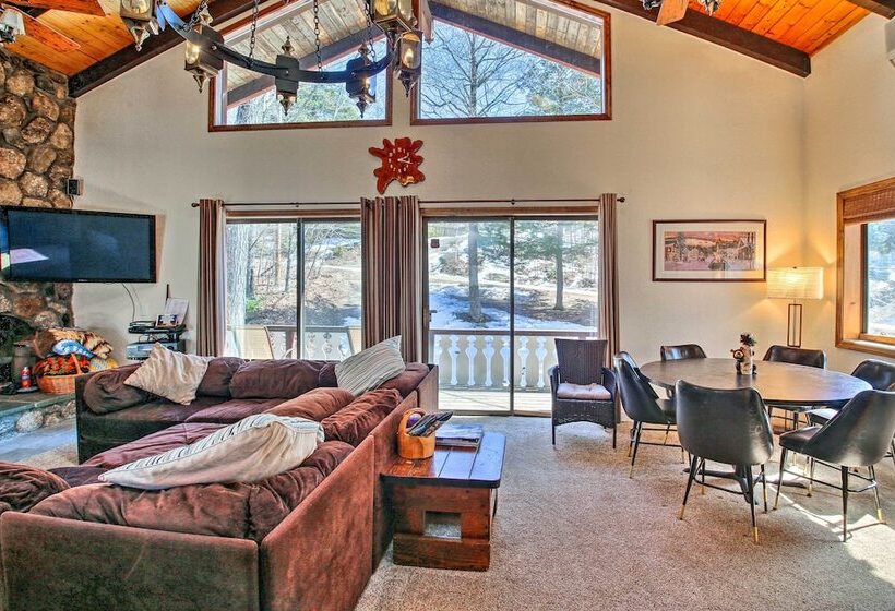 Swiss Style Chalet W/ Fireplace Near Story Land!