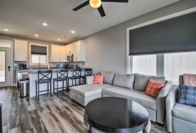 Tennessee Vacation Rental: Boat Slip Access!