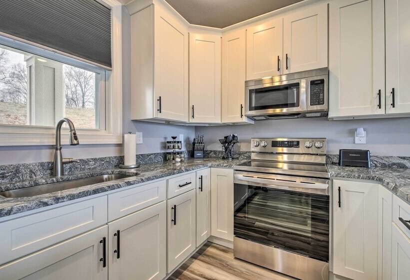 Tennessee Vacation Rental: Boat Slip Access!