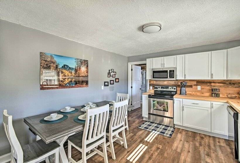 The Mammoth Cave Rock House  Near Nat L Park