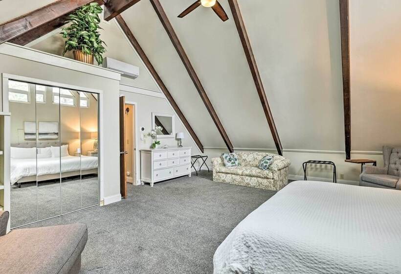 The Valley View: Pine Mountain Lake Cabin