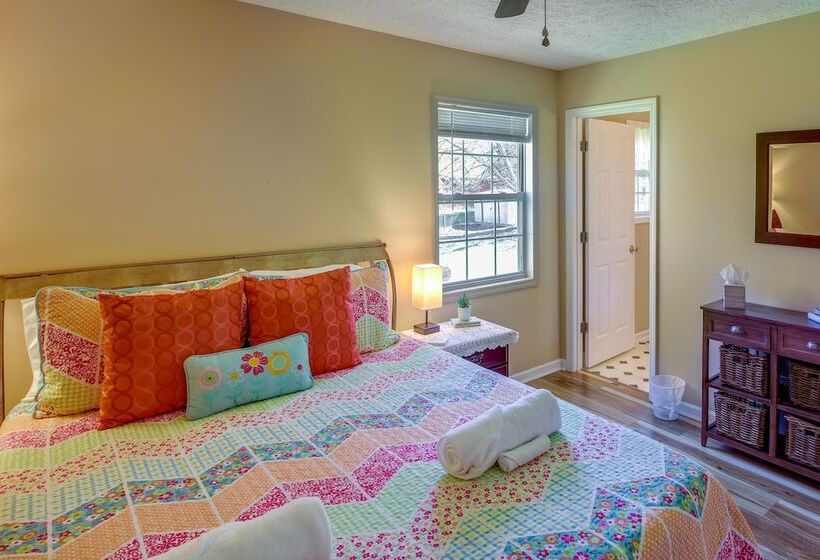 Tracy City Home Near South Cumberland State Park!