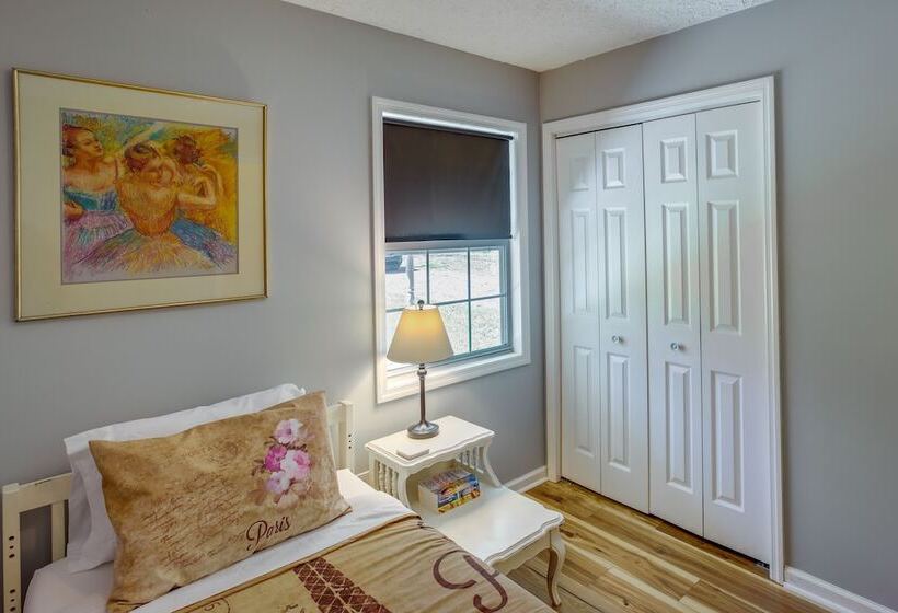 Tracy City Home Near South Cumberland State Park!