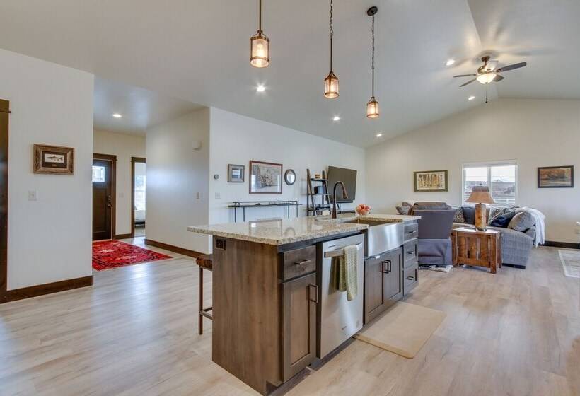 Tranquil Silverwood Estates < 1 Mile To River!