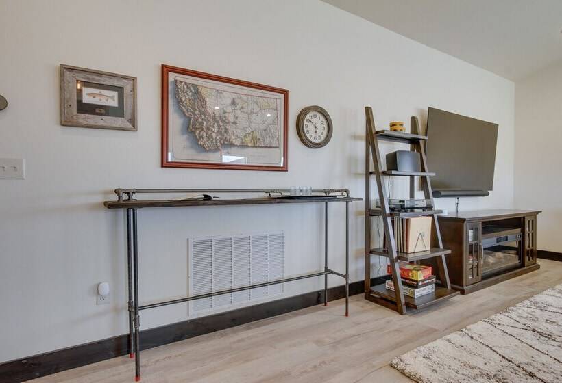 Tranquil Silverwood Estates < 1 Mile To River!