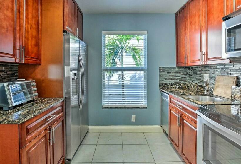 Tropical Fort Lauderdale Home: 3 Mi To Beach!