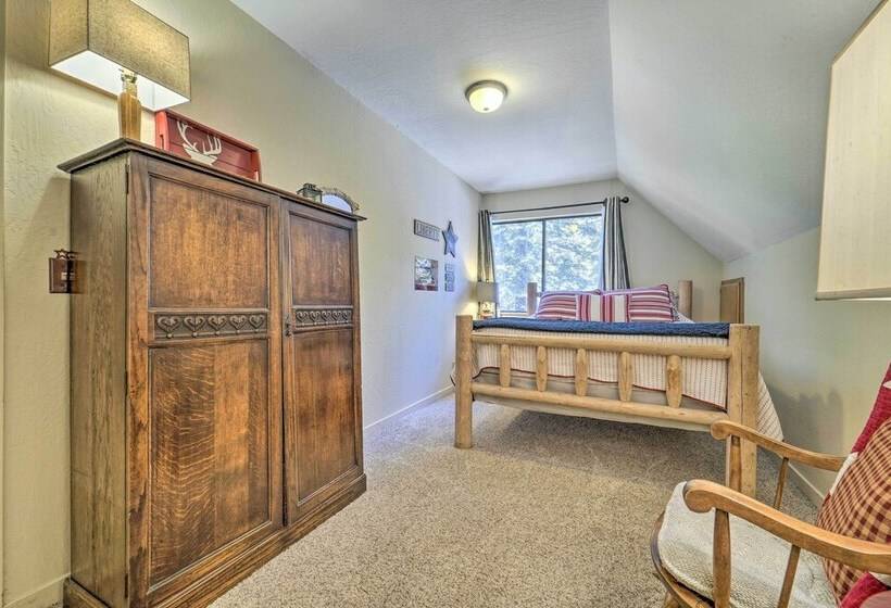 Near Lake: Cabin W/ Fire Pit & Grill In Truckee!