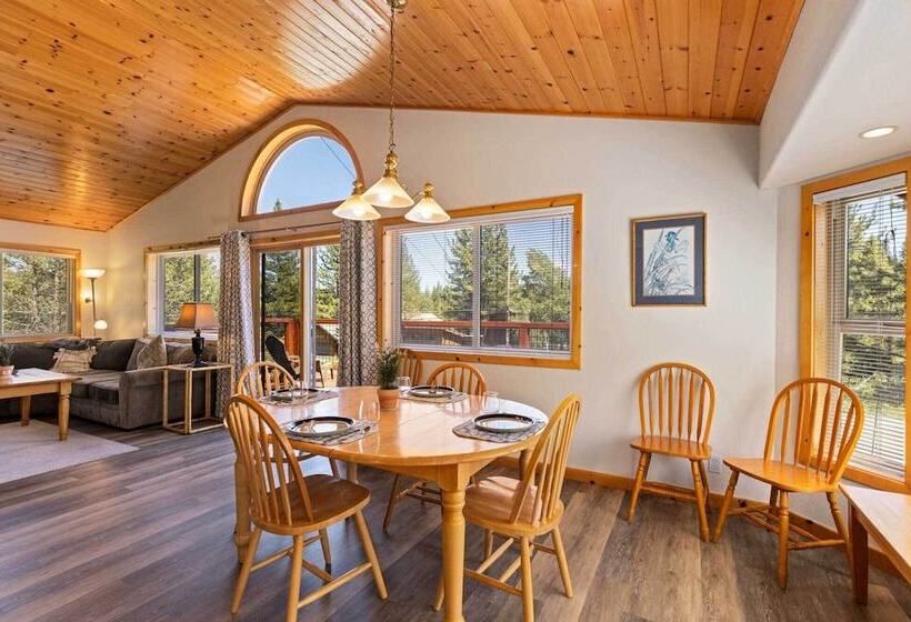 Truckee Mountain Home < 8 Mi To Donner Lake!