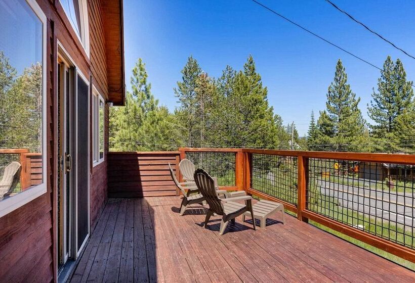 Truckee Mountain Home < 8 Mi To Donner Lake!