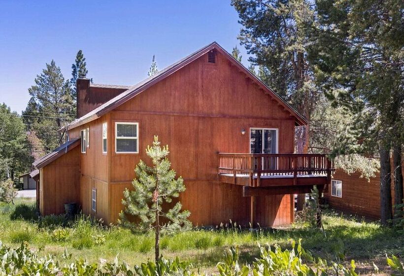 Truckee Mountain Home < 8 Mi To Donner Lake!