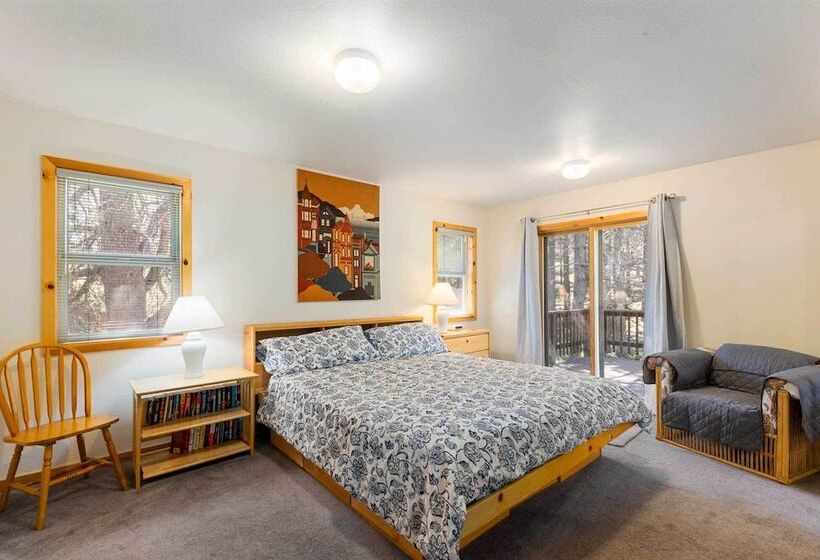 Truckee Mountain Home < 8 Mi To Donner Lake!