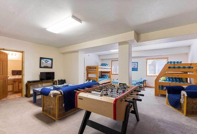 Truckee Mountain Home < 8 Mi To Donner Lake!