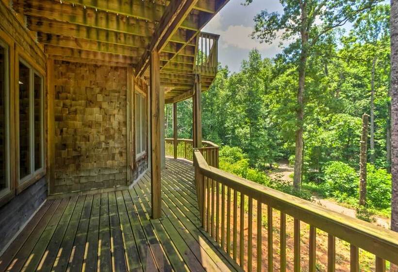 Tryon House W/ Hot Tub   Near Equestrian Centers!