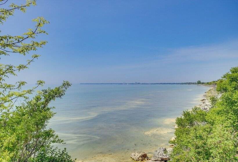 Two Rivers Thiede House   Walk To Lake Michigan!