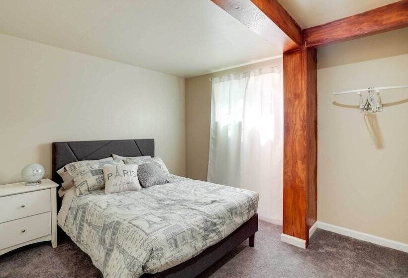 Unique Castro Valley House 30 Mi To San Fran!