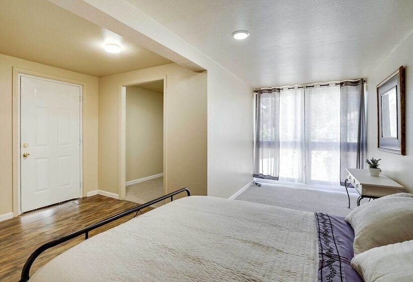 Unique Castro Valley House 30 Mi To San Fran!