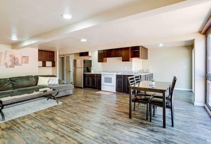 Unique Castro Valley House 30 Mi To San Fran!