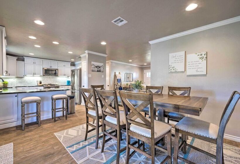 Updated  Blue Door Haus  ~ 1 Mi To Main St!