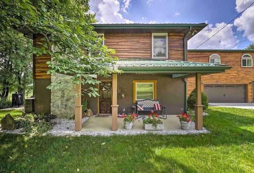 Updated Buckeye Lake Retreat W/ Game Room!