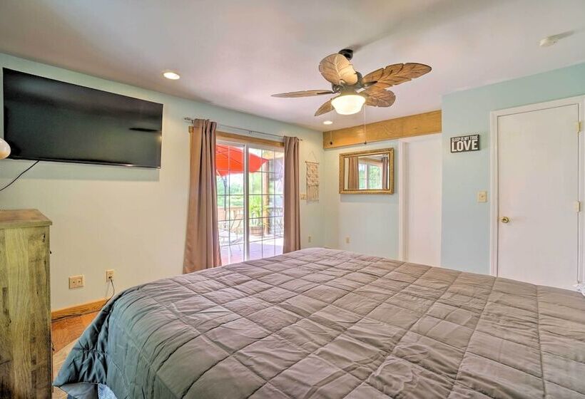 Updated Buckeye Lake Retreat W/ Game Room!