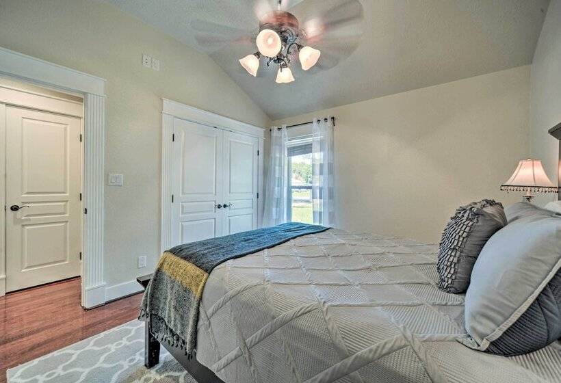 Buda Home W/ Deck & Fire Pit 15 Mi To Austin!