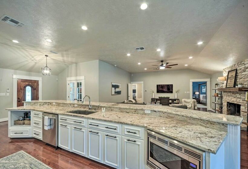 Buda Home W/ Deck & Fire Pit 15 Mi To Austin!