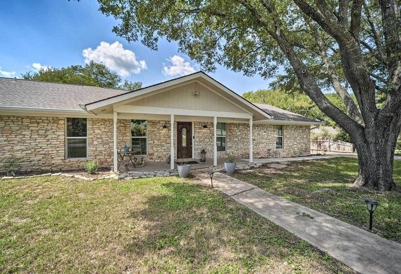 Buda Home W/ Deck & Fire Pit 15 Mi To Austin!