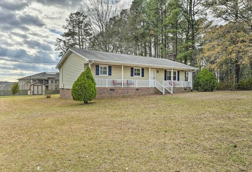 Updated + Pet Friendly Morrisville Retreat!