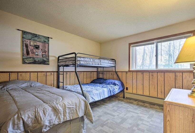 Upson Ski In/ski Out, End Unit Cabin W/ Fireplace!