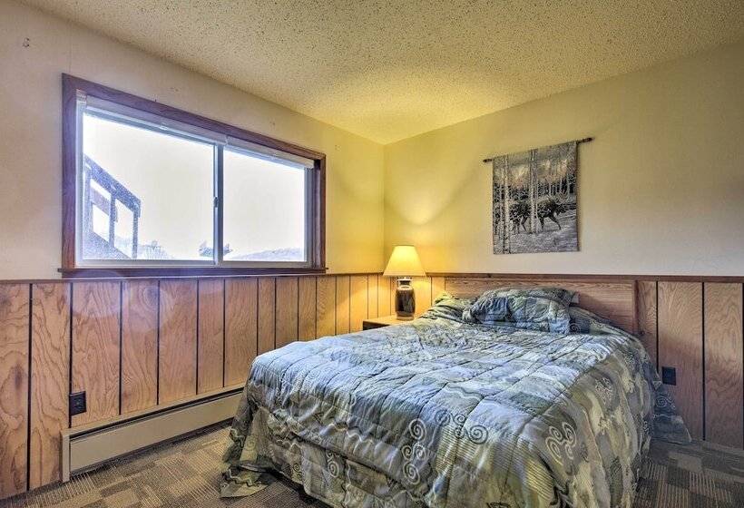 Upson Ski In/ski Out, End Unit Cabin W/ Fireplace!