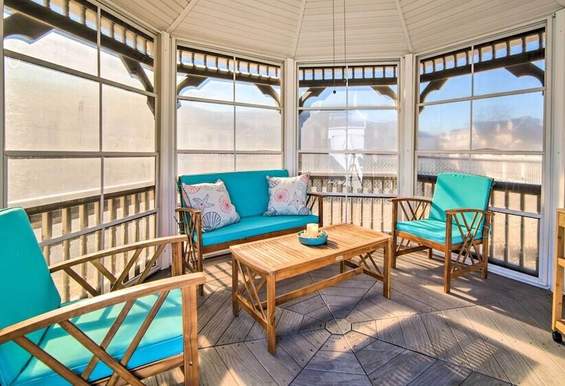 Waterfront Beach Haven West Home W/ Boat Dock