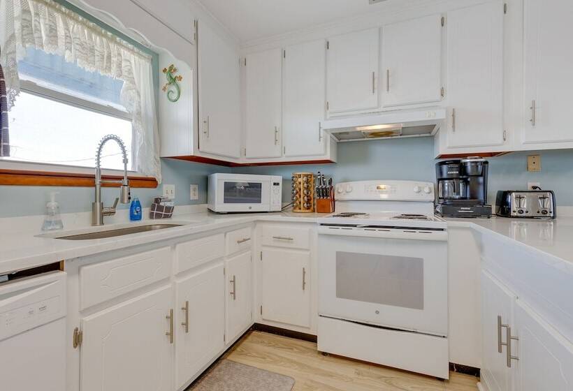 Waterfront Dauphin Island Home W/ Deck & Boat Dock