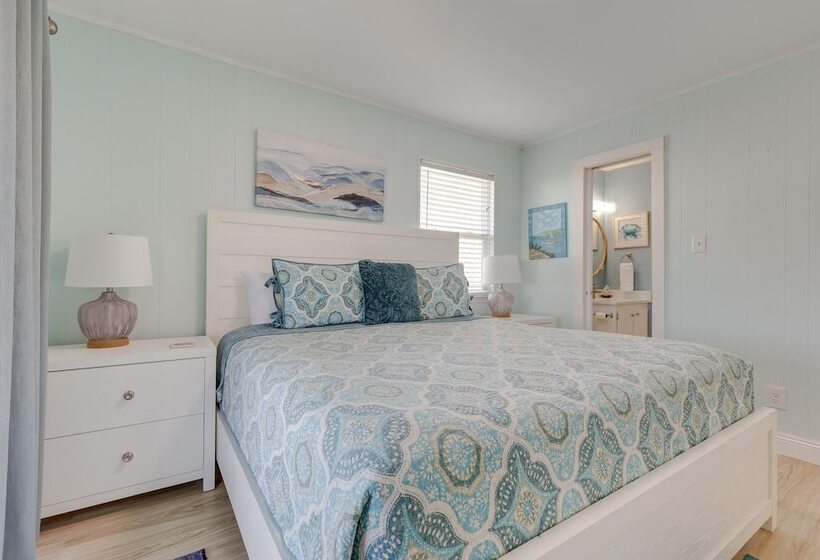 Waterfront Dauphin Island Home W/ Deck & Boat Dock