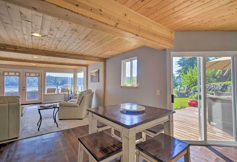 Waterfront Gig Harbor Home W/ Furnished Deck