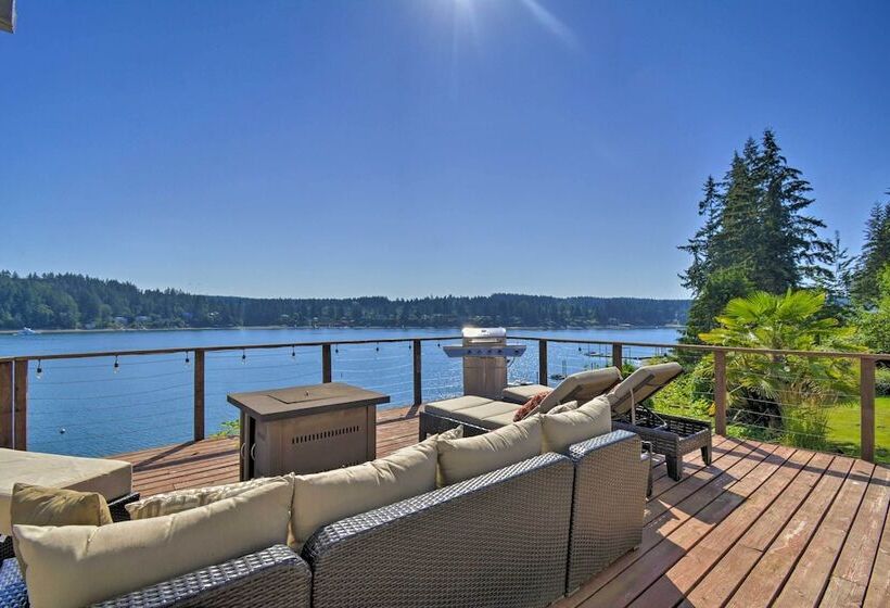 Waterfront Gig Harbor Home W/ Furnished Deck